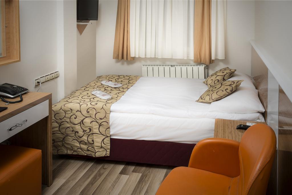 Lal Hotel اسطنبول المظهر الخارجي الصورة